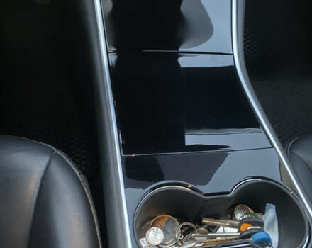 Тесла Модель 3 2018 в Хмельницком на Automoto.ua Черный Тесла Модель 3, объемом двигателя 0 л и пробегом 177 тыс. км за 16600 $, фото 28 на Automoto.ua