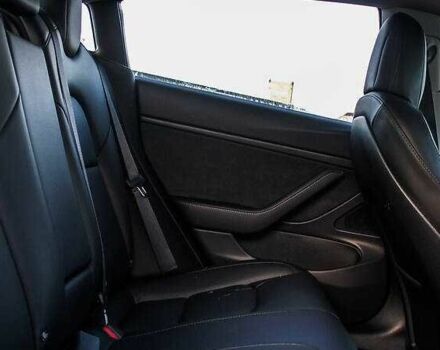 Тесла Модель 3 2018 в Рахове на Automoto.ua Черный Тесла Модель 3, объемом двигателя 0 л и пробегом 93 тыс. км за 14500 $, фото 15 на Automoto.ua