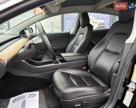 Черный Тесла Модель 3, объемом двигателя 0 л и пробегом 83 тыс. км за 20000 $, фото 9 на Automoto.ua