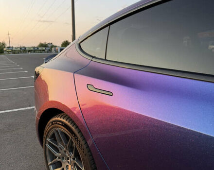 Черный Тесла Модель 3, объемом двигателя 0 л и пробегом 77 тыс. км за 17000 $, фото 18 на Automoto.ua