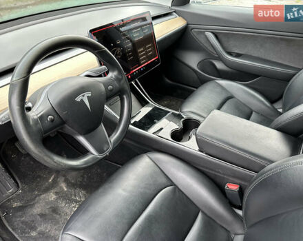 Чорний Тесла Модель 3, об'ємом двигуна 0 л та пробігом 160 тис. км за 9900 $, фото 7 на Automoto.ua