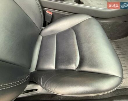 Черный Тесла Модель 3, объемом двигателя 0 л и пробегом 102 тыс. км за 18900 $, фото 62 на Automoto.ua