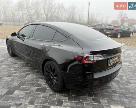 Черный Тесла Модель 3, объемом двигателя 0 л и пробегом 73 тыс. км за 17999 $, фото 5 на Automoto.ua