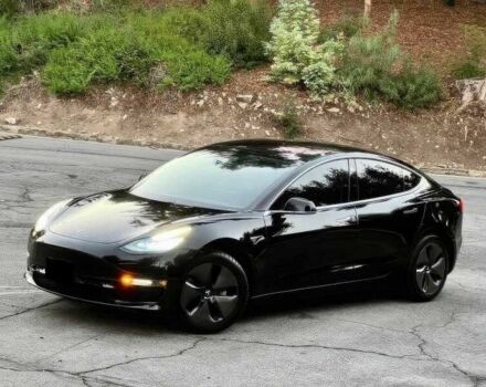 Черный Тесла Модель 3, объемом двигателя 0 л и пробегом 89 тыс. км за 10000 $, фото 1 на Automoto.ua