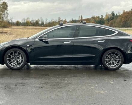 Черный Тесла Модель 3, объемом двигателя 0 л и пробегом 31 тыс. км за 12400 $, фото 3 на Automoto.ua