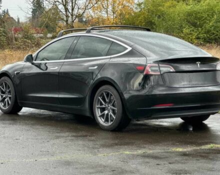 Черный Тесла Модель 3, объемом двигателя 0 л и пробегом 31 тыс. км за 12400 $, фото 4 на Automoto.ua