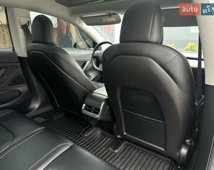 Черный Тесла Модель 3, объемом двигателя 0 л и пробегом 114 тыс. км за 16750 $, фото 45 на Automoto.ua