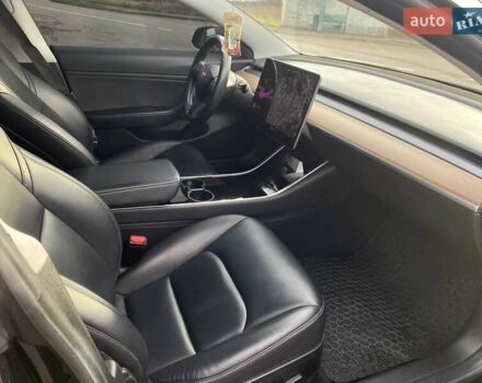 Черный Тесла Модель 3, объемом двигателя 0 л и пробегом 160 тыс. км за 16500 $, фото 54 на Automoto.ua