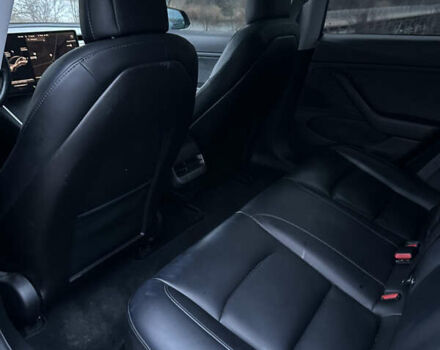 Чорний Тесла Модель 3, об'ємом двигуна 0 л та пробігом 100 тис. км за 15500 $, фото 7 на Automoto.ua