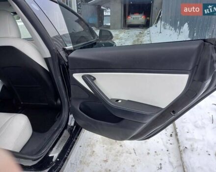 Черный Тесла Модель 3, объемом двигателя 0 л и пробегом 370 тыс. км за 13500 $, фото 15 на Automoto.ua