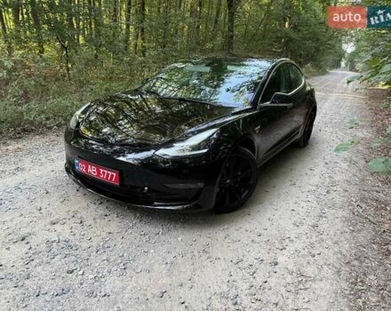 Черный Тесла Модель 3, объемом двигателя 0 л и пробегом 123 тыс. км за 18500 $, фото 1 на Automoto.ua