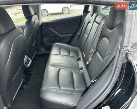 Чорний Тесла Модель 3, об'ємом двигуна 0 л та пробігом 160 тис. км за 9900 $, фото 8 на Automoto.ua