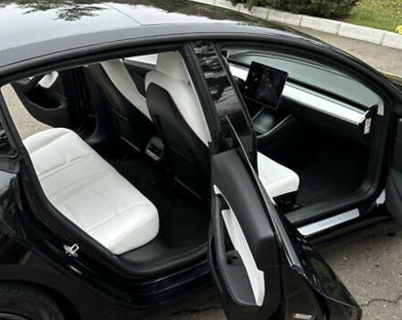 Чорний Тесла Модель 3, об'ємом двигуна 0 л та пробігом 187 тис. км за 17000 $, фото 18 на Automoto.ua