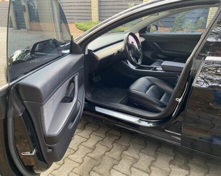 Черный Тесла Модель 3, объемом двигателя 0 л и пробегом 160 тыс. км за 14500 $, фото 6 на Automoto.ua