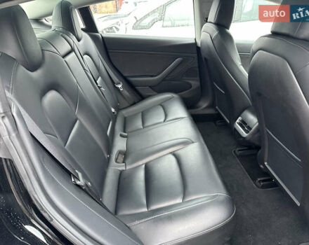 Чорний Тесла Модель 3, об'ємом двигуна 0 л та пробігом 160 тис. км за 9900 $, фото 9 на Automoto.ua