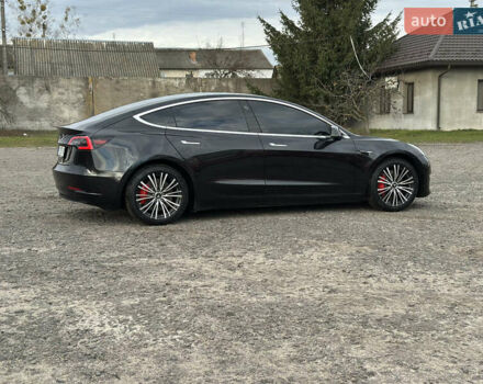 Чорний Тесла Модель 3, об'ємом двигуна 0 л та пробігом 116 тис. км за 19800 $, фото 8 на Automoto.ua