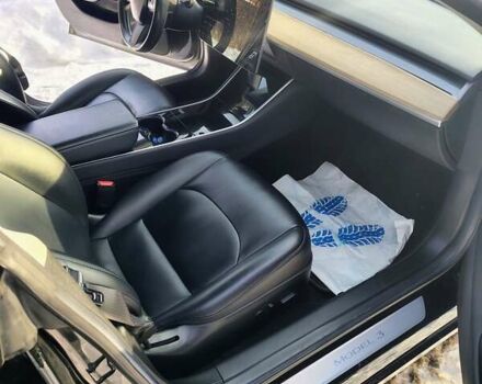 Чорний Тесла Модель 3, об'ємом двигуна 0 л та пробігом 70 тис. км за 17600 $, фото 28 на Automoto.ua