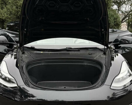 Чорний Тесла Модель 3, об'ємом двигуна 0 л та пробігом 187 тис. км за 17000 $, фото 19 на Automoto.ua