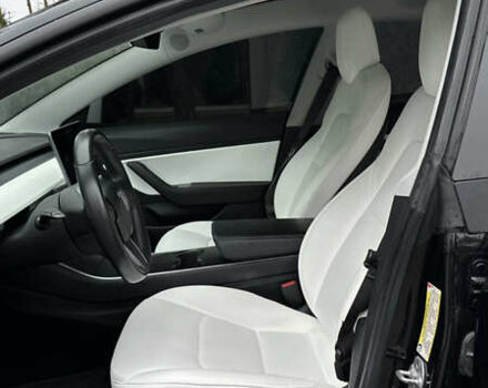 Чорний Тесла Модель 3, об'ємом двигуна 0 л та пробігом 187 тис. км за 17000 $, фото 36 на Automoto.ua