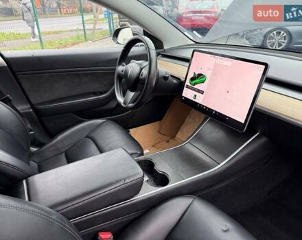 Черный Тесла Модель 3, объемом двигателя 0 л и пробегом 170 тыс. км за 12400 $, фото 21 на Automoto.ua