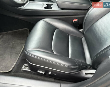 Чорний Тесла Модель 3, об'ємом двигуна 0 л та пробігом 116 тис. км за 19800 $, фото 20 на Automoto.ua