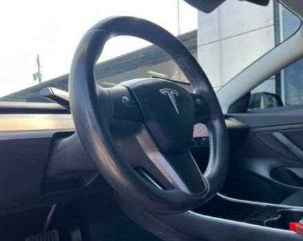 Чорний Тесла Модель 3, об'ємом двигуна 0 л та пробігом 49 тис. км за 5100 $, фото 11 на Automoto.ua