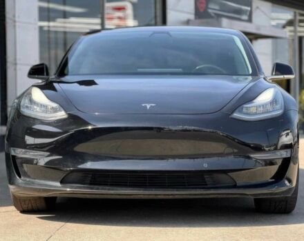 Чорний Тесла Модель 3, об'ємом двигуна 0 л та пробігом 49 тис. км за 5100 $, фото 1 на Automoto.ua