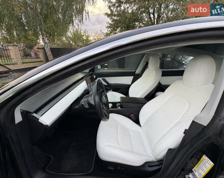 Чорний Тесла Модель 3, об'ємом двигуна 0 л та пробігом 152 тис. км за 13500 $, фото 23 на Automoto.ua