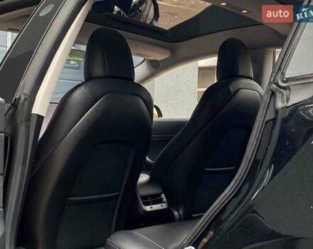 Чорний Тесла Модель 3, об'ємом двигуна 0 л та пробігом 115 тис. км за 18500 $, фото 15 на Automoto.ua