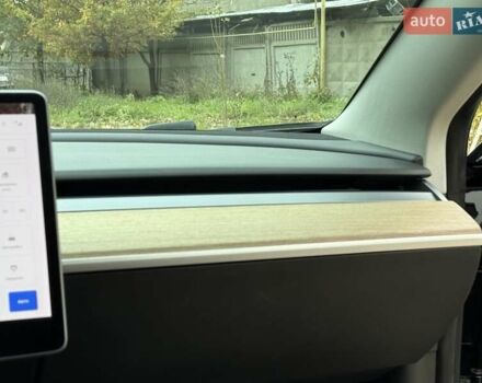 Черный Тесла Модель 3, объемом двигателя 0 л и пробегом 102 тыс. км за 18900 $, фото 72 на Automoto.ua