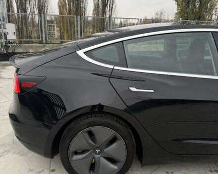 Черный Тесла Модель 3, объемом двигателя 0 л и пробегом 130 тыс. км за 15100 $, фото 11 на Automoto.ua