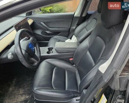 Черный Тесла Модель 3, объемом двигателя 0 л и пробегом 142 тыс. км за 14800 $, фото 8 на Automoto.ua