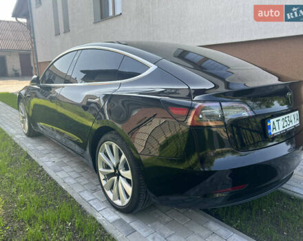 Чорний Тесла Модель 3, об'ємом двигуна 0 л та пробігом 103 тис. км за 16500 $, фото 47 на Automoto.ua