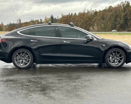 Черный Тесла Модель 3, объемом двигателя 0 л и пробегом 31 тыс. км за 12400 $, фото 6 на Automoto.ua