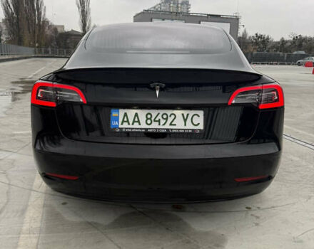 Черный Тесла Модель 3, объемом двигателя 0 л и пробегом 130 тыс. км за 15100 $, фото 5 на Automoto.ua