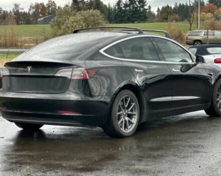Черный Тесла Модель 3, объемом двигателя 0 л и пробегом 31 тыс. км за 12400 $, фото 5 на Automoto.ua