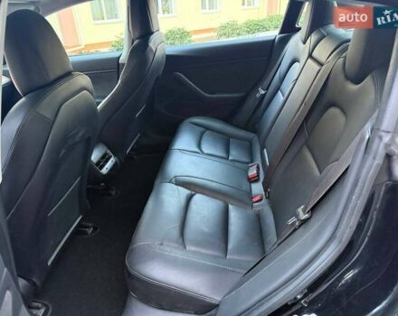 Черный Тесла Модель 3, объемом двигателя 0 л и пробегом 124 тыс. км за 18500 $, фото 17 на Automoto.ua