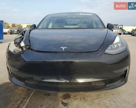 Тесла Модель 3 2018 в Львове на Automoto.ua Черный Тесла Модель 3, объемом двигателя 0 л и пробегом 55 тыс. км за 3000 $, фото 4 на Automoto.ua