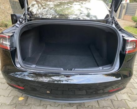 Черный Тесла Модель 3, объемом двигателя 0 л и пробегом 160 тыс. км за 14500 $, фото 9 на Automoto.ua