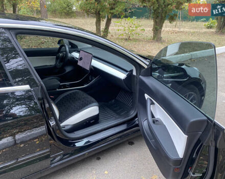 Черный Тесла Модель 3, объемом двигателя 0 л и пробегом 175 тыс. км за 16900 $, фото 14 на Automoto.ua