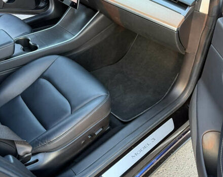 Черный Тесла Модель 3, объемом двигателя 0 л и пробегом 77 тыс. км за 17000 $, фото 25 на Automoto.ua