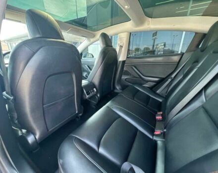 Чорний Тесла Модель 3, об'ємом двигуна 0 л та пробігом 49 тис. км за 5100 $, фото 13 на Automoto.ua