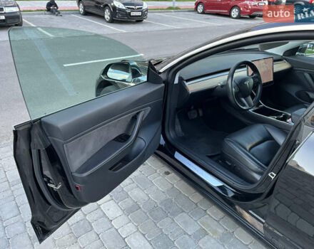 Черный Тесла Модель 3, объемом двигателя 0 л и пробегом 223 тыс. км за 15200 $, фото 19 на Automoto.ua