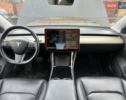 Чорний Тесла Модель 3, об'ємом двигуна 0 л та пробігом 160 тис. км за 9900 $, фото 6 на Automoto.ua