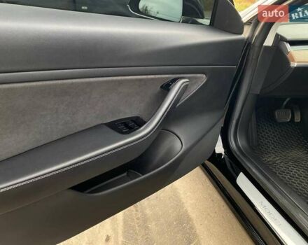 Черный Тесла Модель 3, объемом двигателя 0 л и пробегом 160 тыс. км за 16500 $, фото 47 на Automoto.ua