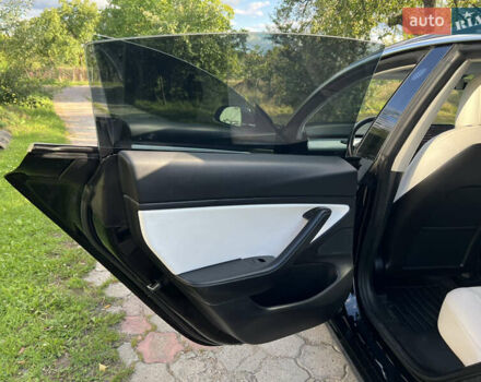 Чорний Тесла Модель 3, об'ємом двигуна 0 л та пробігом 103 тис. км за 16500 $, фото 104 на Automoto.ua