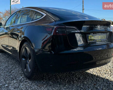 Тесла Модель 3 2018 в Коломые на Automoto.ua Черный Тесла Модель 3, объемом двигателя 0 л и пробегом 121 тыс. км за 15700 $, фото 5 на Automoto.ua