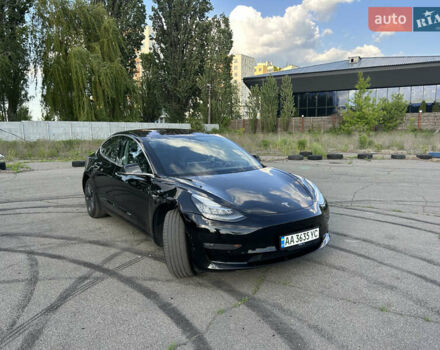 Черный Тесла Модель 3, объемом двигателя 0 л и пробегом 141 тыс. км за 18888 $, фото 2 на Automoto.ua