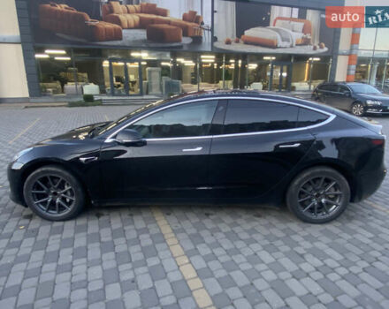 Тесла Модель 3 2018 в Хмельницком на Automoto.ua Черный Тесла Модель 3, объемом двигателя 0 л и пробегом 177 тыс. км за 16600 $, фото 15 на Automoto.ua