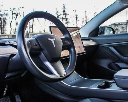 Тесла Модель 3 2018 в Рахове на Automoto.ua Черный Тесла Модель 3, объемом двигателя 0 л и пробегом 93 тыс. км за 14500 $, фото 8 на Automoto.ua